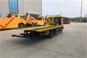 巴彦非事故拖车